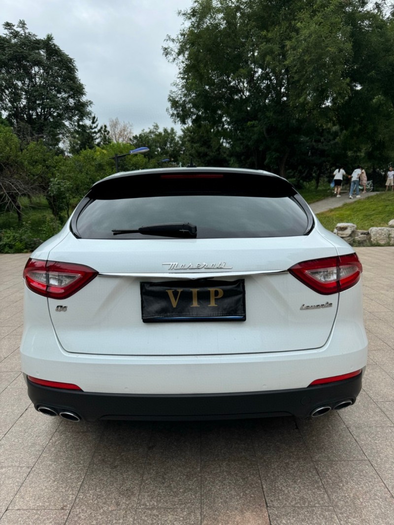 邢台20年玛莎拉蒂Levante9