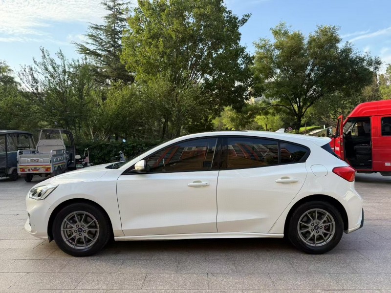 邢台20年福特福克斯3