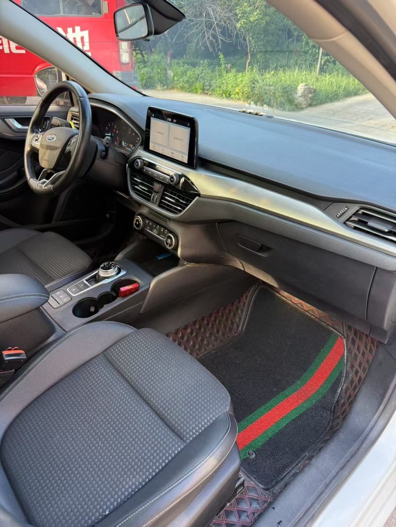 邢台20年福特福克斯6