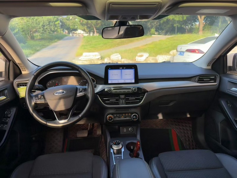 邢台20年福特福克斯8