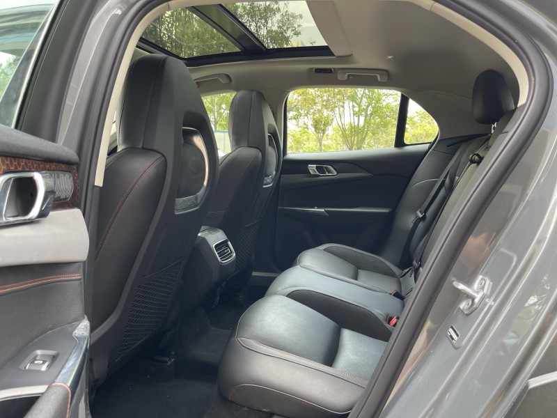 济宁20年领克026