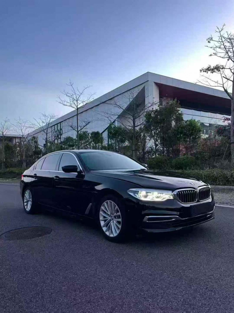 漳州19年宝马5系2