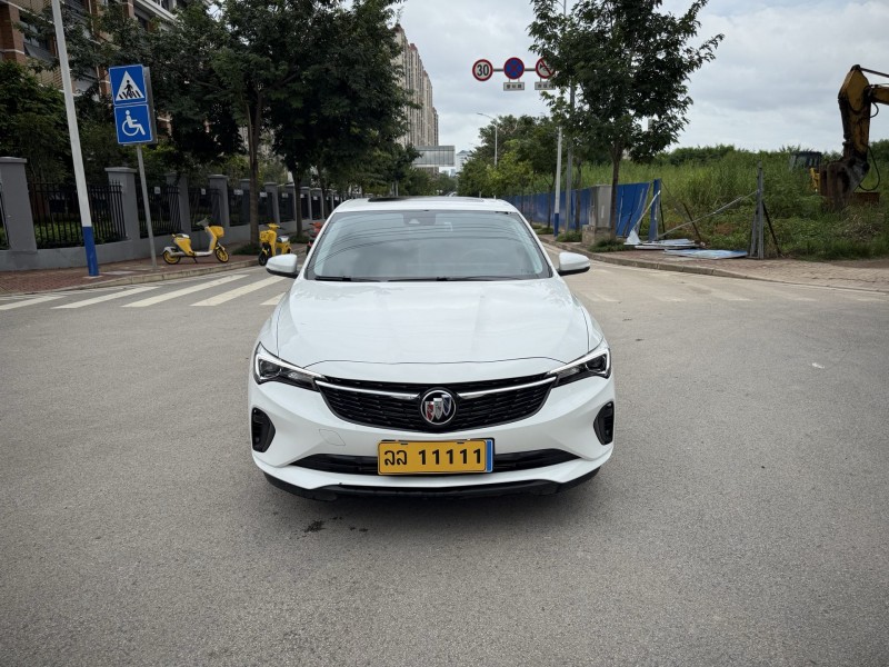 南宁23年别克威朗1