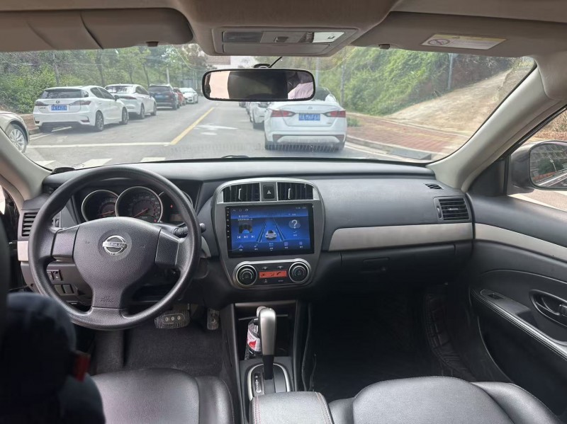 南宁17年日产轩逸5