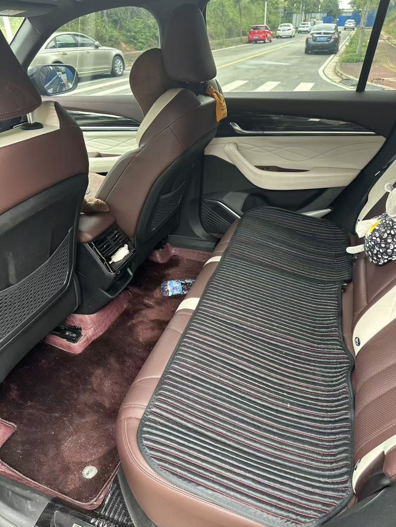 南宁24年吉利星越4