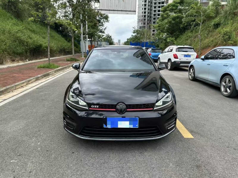 南宁16年大众高尔夫1