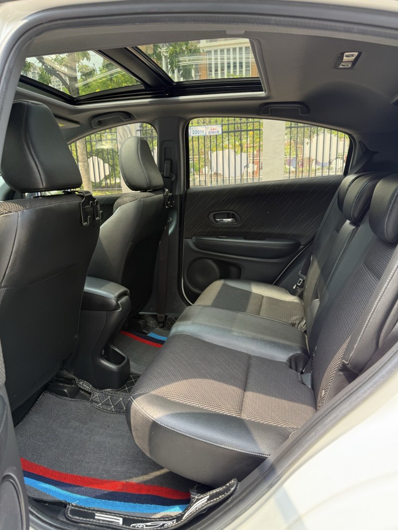 南宁19年本田XRV4