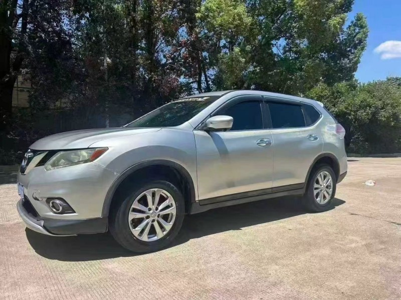 娄底14年日产奇骏2