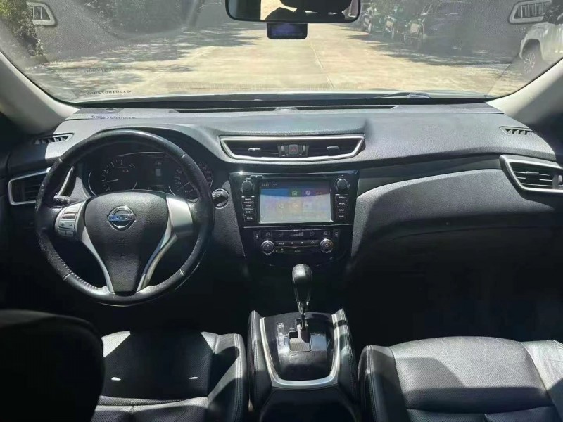 娄底14年日产奇骏4