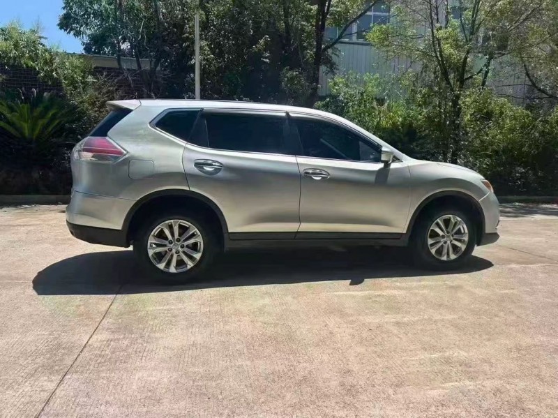 娄底14年日产奇骏6