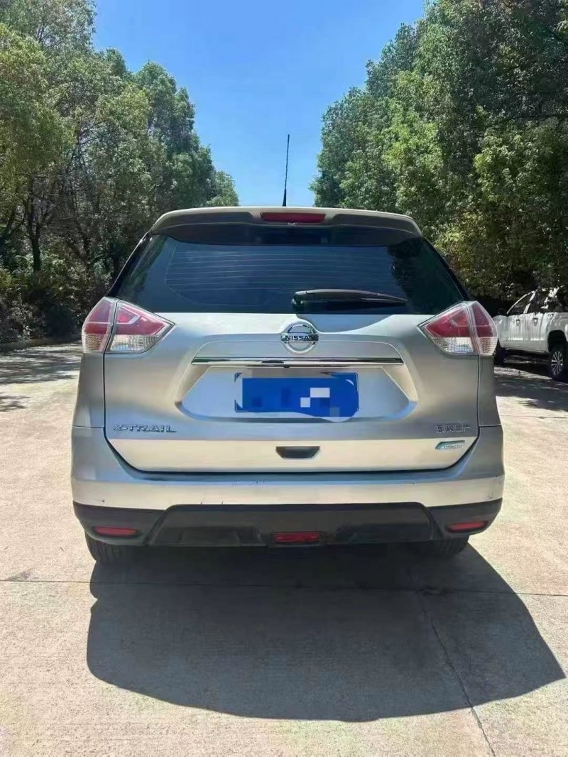 娄底14年日产奇骏7