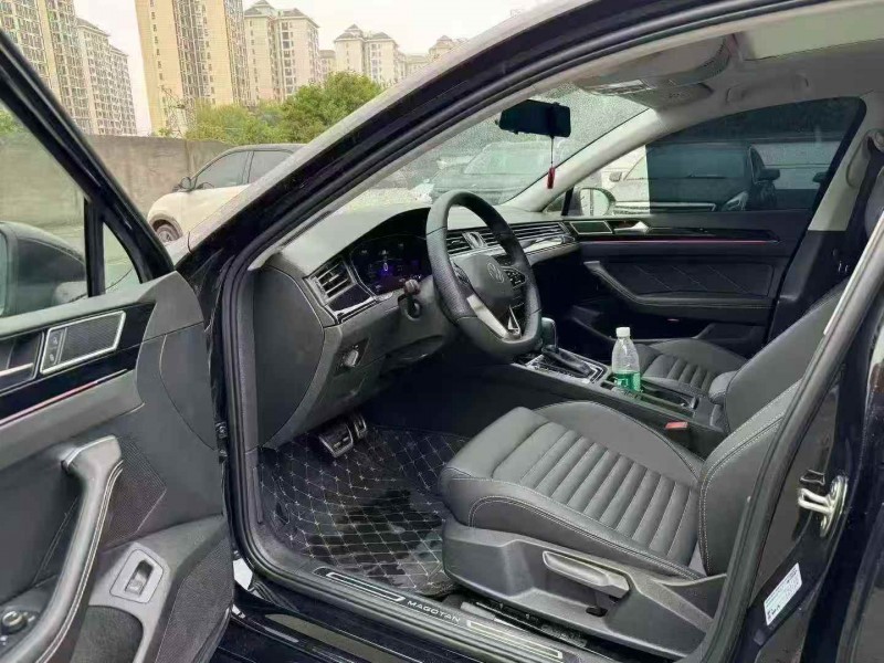 襄阳25年大众迈腾6