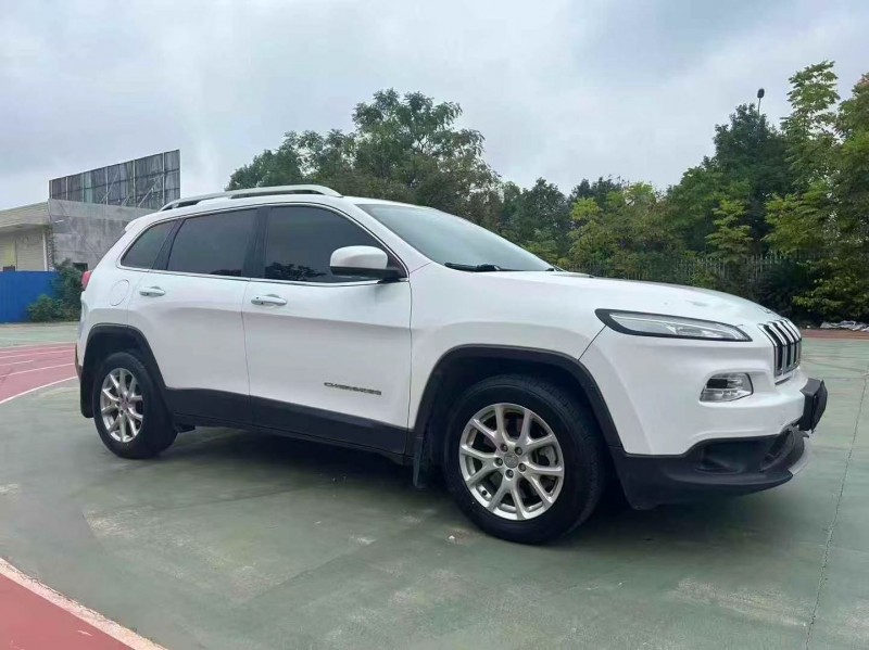 娄底18年Jeep自由光2