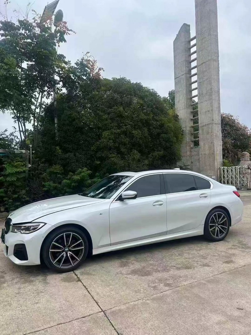 娄底21年宝马3系3