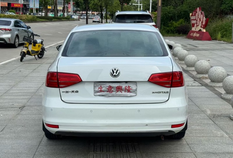 阳江19年大众速腾8