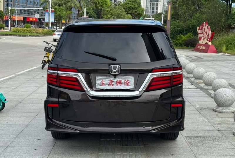阳江20年本田艾力绅8