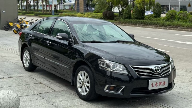阳江15年丰田凯美瑞2
