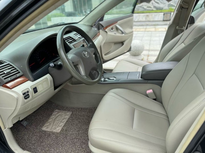 阳江15年丰田凯美瑞5