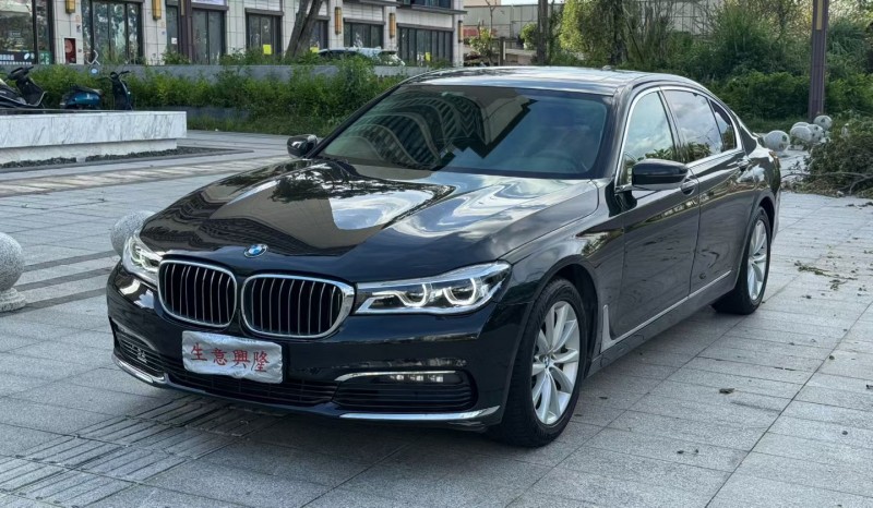 阳江17年宝马7系3