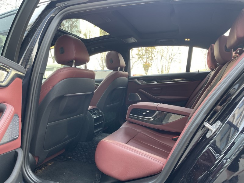 济宁20年宝马5系4