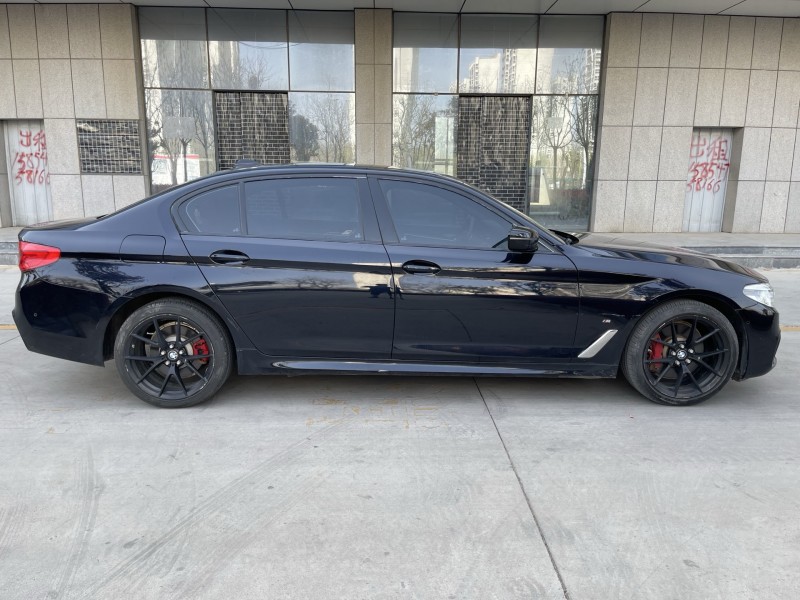 济宁20年宝马5系8