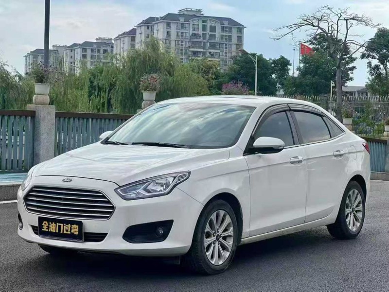 东莞18年福特福睿斯2