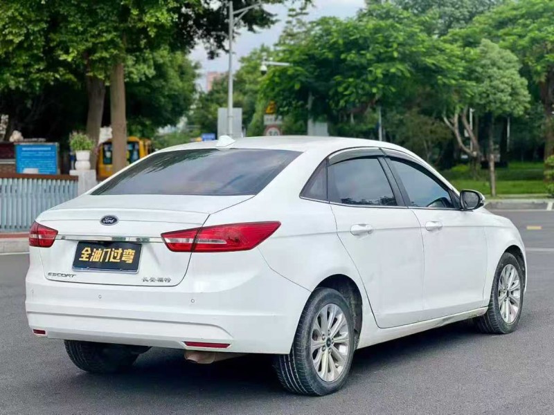 东莞18年福特福睿斯4