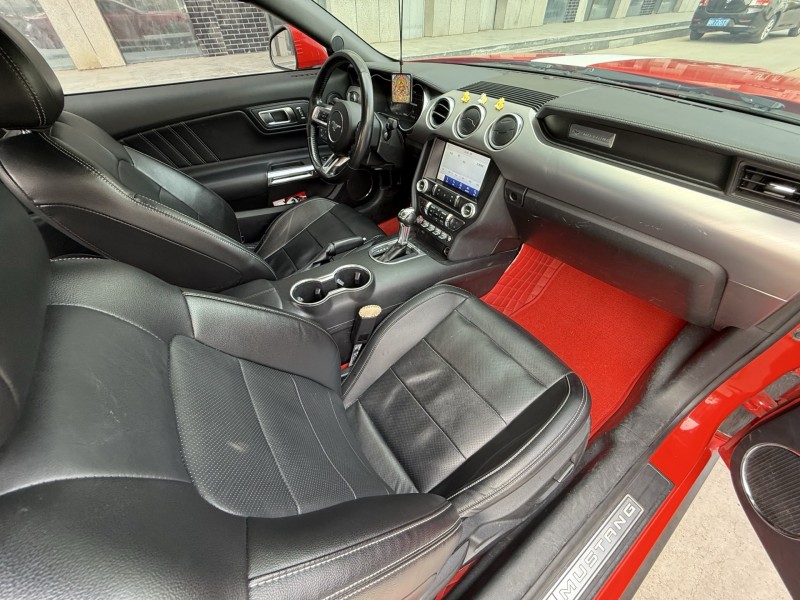 济宁19年福特野马6