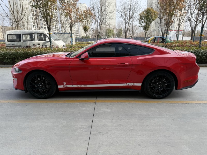 济宁19年福特野马7