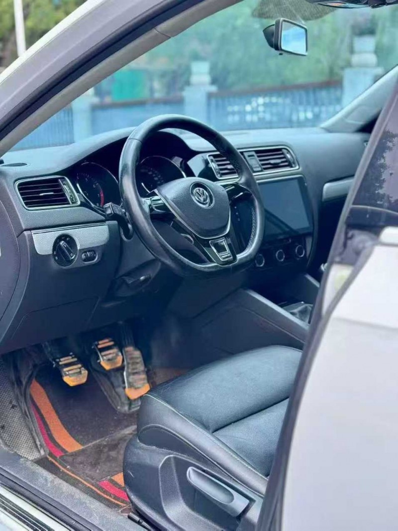 东莞15年大众速腾7