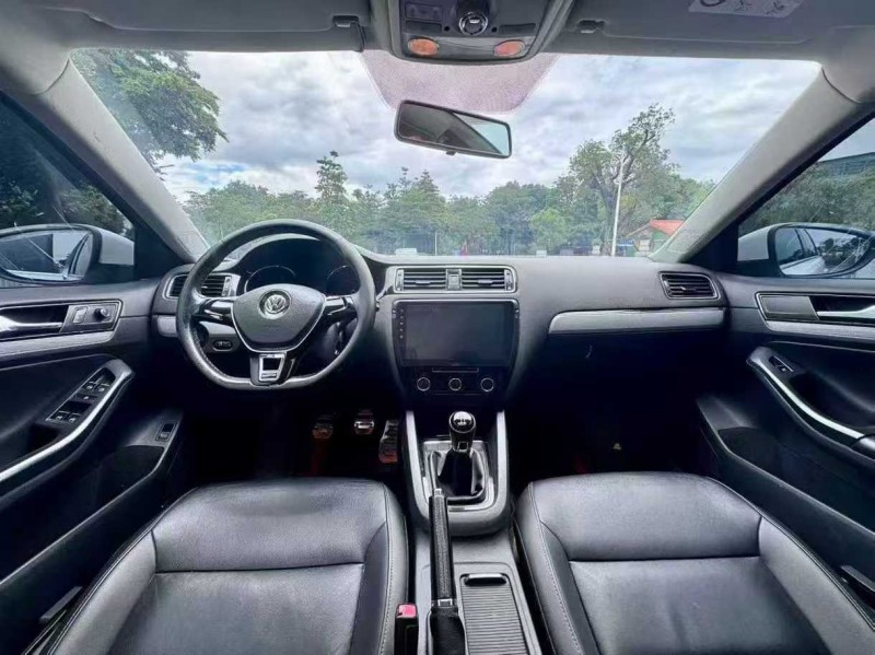 东莞15年大众速腾8