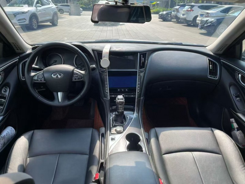 佛山18年英菲尼迪Q504