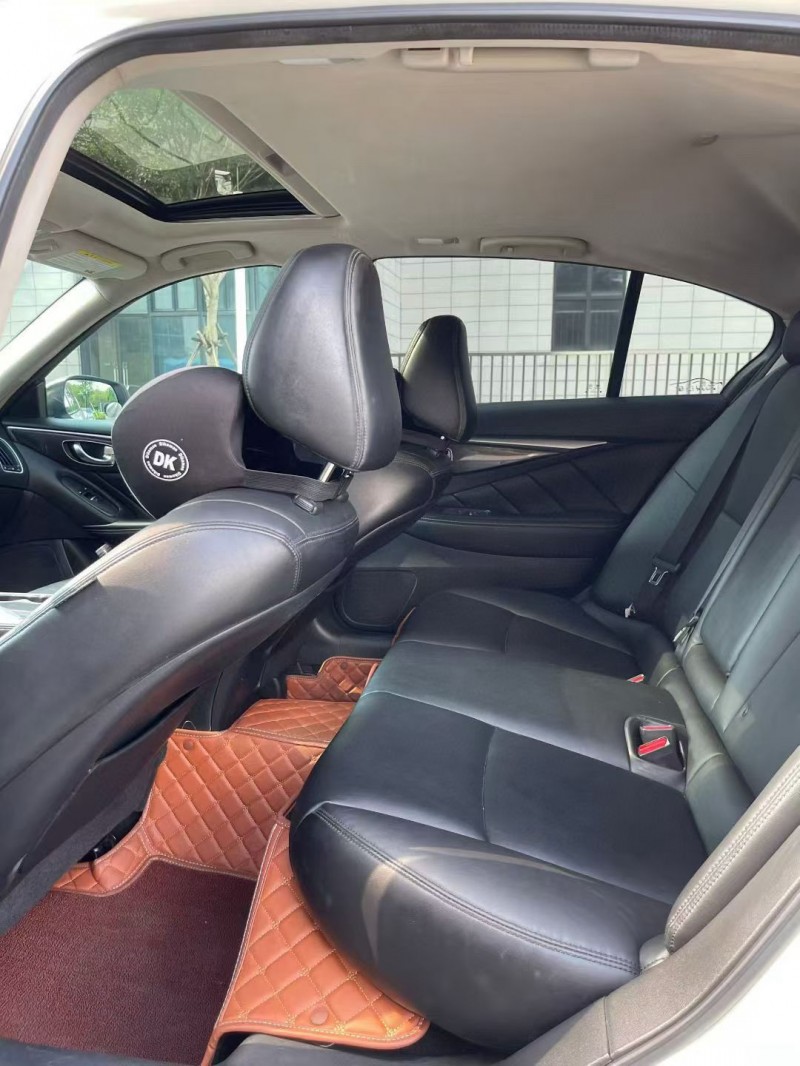 佛山18年英菲尼迪Q506