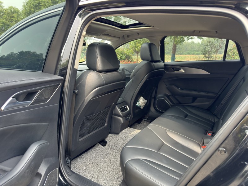 盐城21年红旗H57