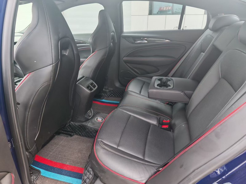 徐州20年别克君威7