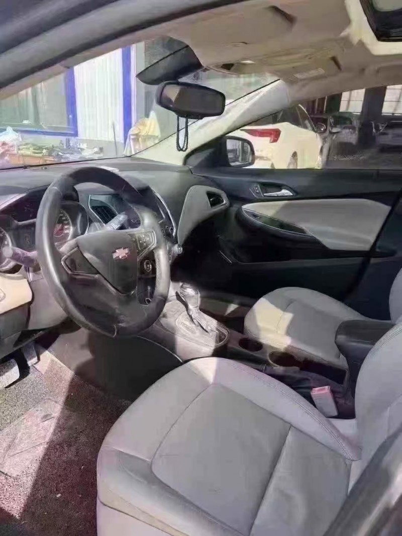 菏泽15年雪佛兰科鲁兹6