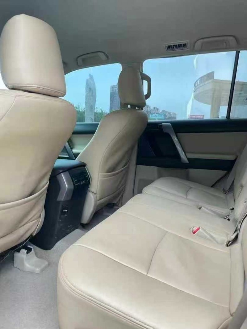 吉林13年丰田普拉多9