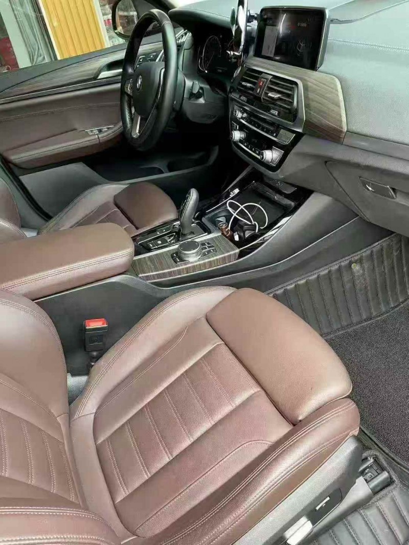 苏州19年宝马X34