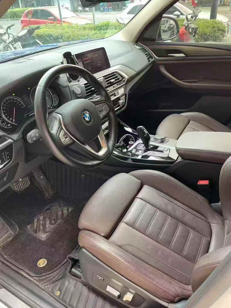 苏州19年宝马X36