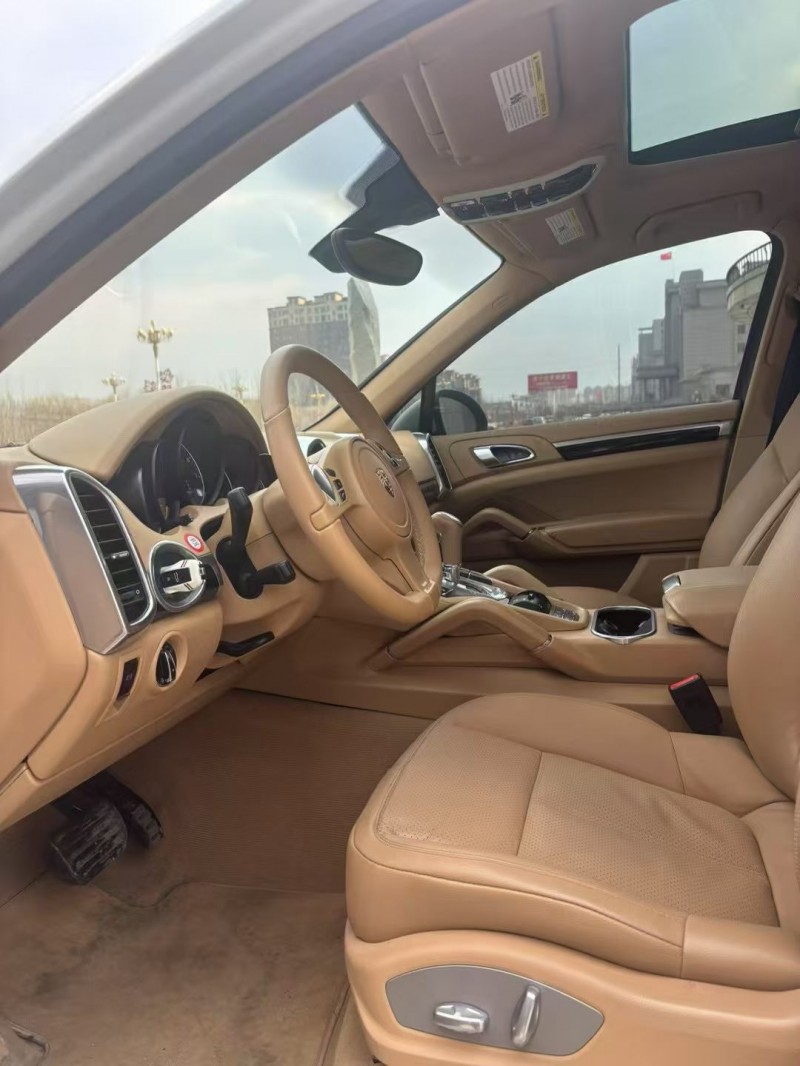 吉林15年保时捷卡宴7