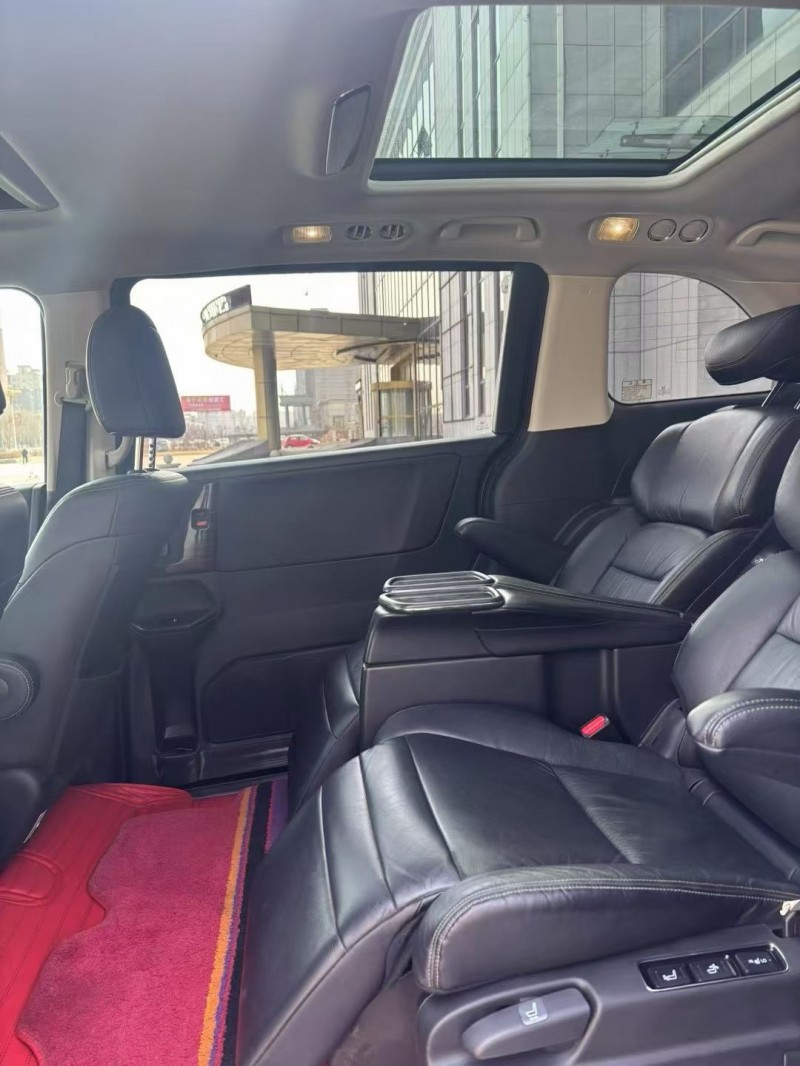 吉林18年本田艾力绅7