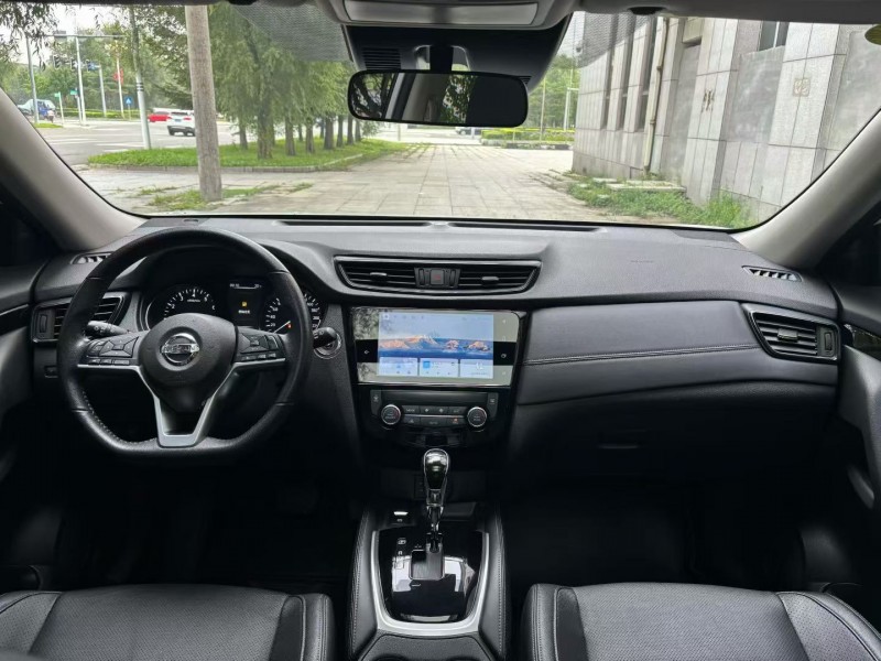 吉林24年日产奇骏4