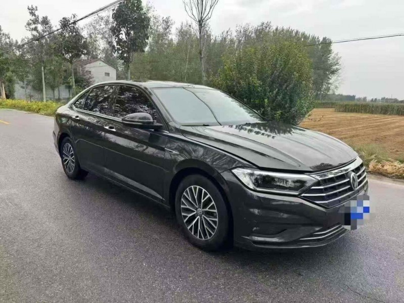 潍坊19年大众速腾3