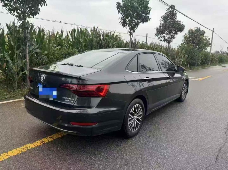 潍坊19年大众速腾4