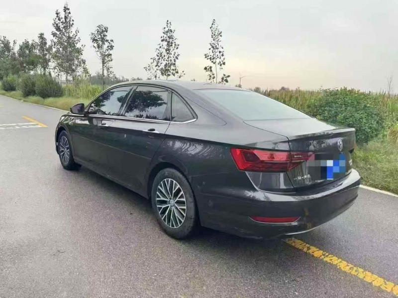 潍坊19年大众速腾6