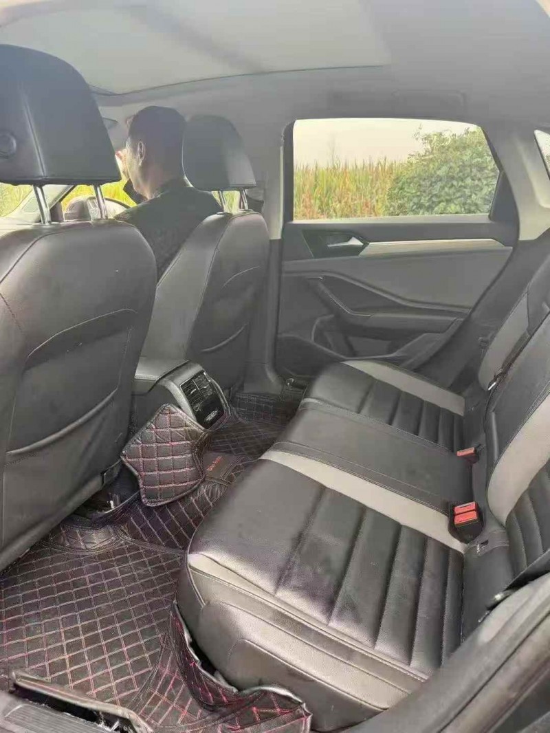 潍坊19年大众速腾8