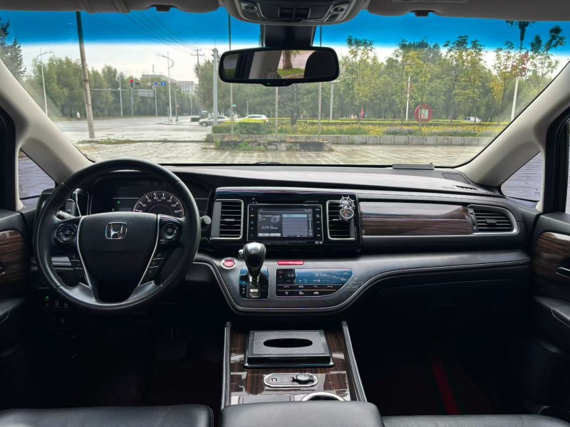 吉林17年本田艾力绅3