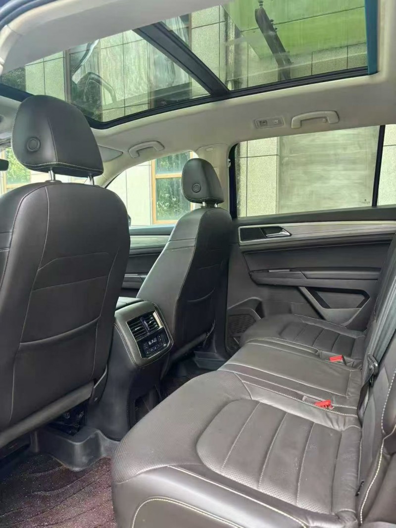 吉林17年大众途昂9