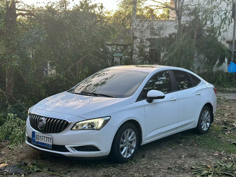 湛江17年别克威朗4