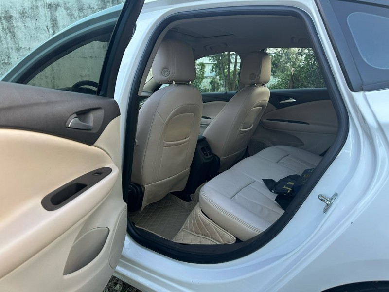 湛江17年别克威朗7